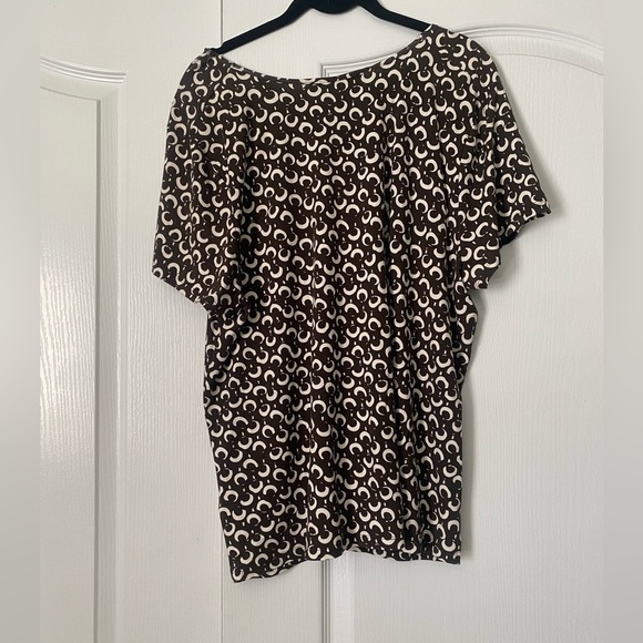 Josephine Chause Printed Knit Blouse and Elastic Waist Skirt 2 Piece Set - Picture 2 of 3